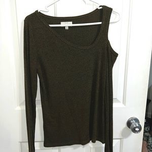 Lucky Brand Olive Green Sweater with Shoulder Cut Out💚